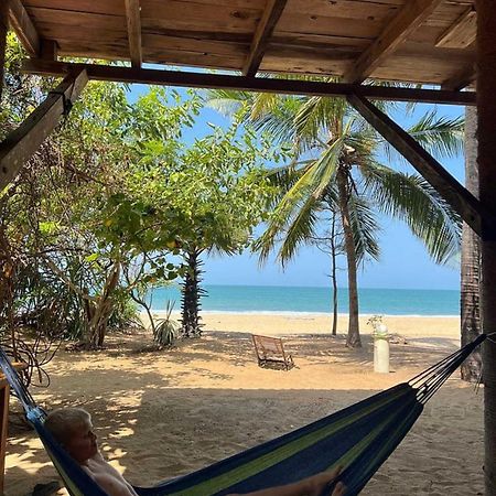 Breezy Beach Cabanas アルガムベイ エクステリア 写真