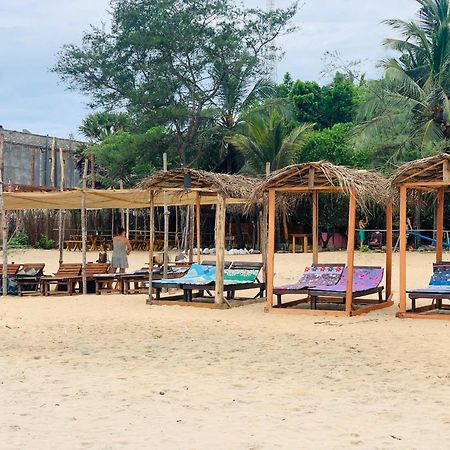 Breezy Beach Cabanas アルガムベイ エクステリア 写真